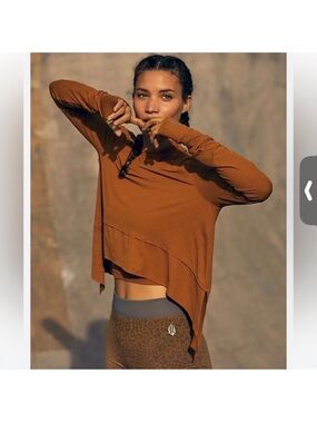 Free people Tempo Women's Long-Sleeve Asymmetric Crop Top - XS mustard